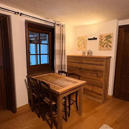 L'atelier Du Temps - Maison Du Glacier Appartement Courmayeur